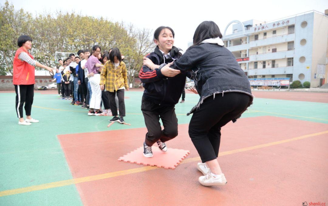 心理拓展——崇职助力新都学子决胜高考